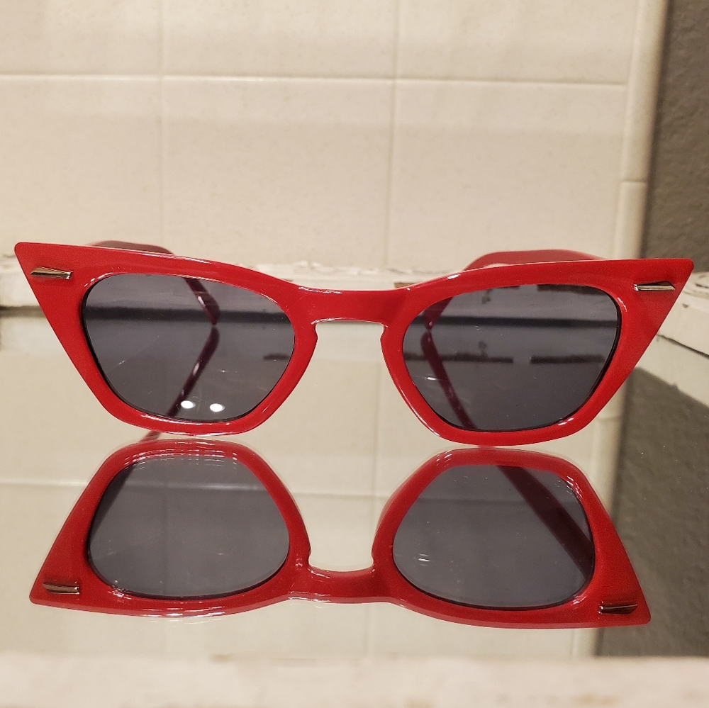 Retro Red Cateye Sunglasses